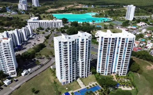 Spacious 3-Bedroom Oceanfront Condo PH Ocean 2, Playa Blanca