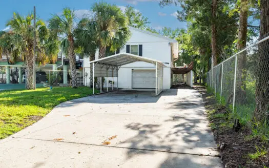 Waterfront Home For Sale in Suwannee, FL