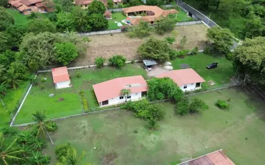 Cabuya Chame Investment Property – 4 Airbnb Units Near Coronado