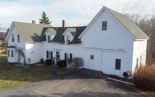 1900’s New England Farmhouse – Full of Character & Opportunity