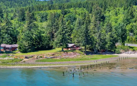 Private Columbia Riverfront Home near Naselle WA, Pacific County