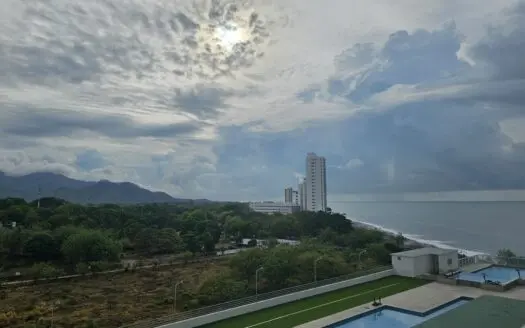 Beachfront Condo in Royal Palm – Ocean & Mountain views