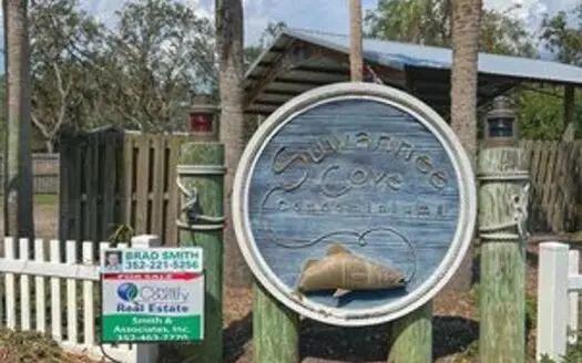 Condo is Suwannee, FL for sale!