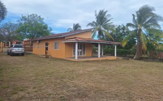 Spacious Home in Chame | 870 m² in Gated Community w/ Social area