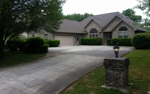 Brick Home for Sale 1112 Arrowhead Dr, Crossville Tn 38572