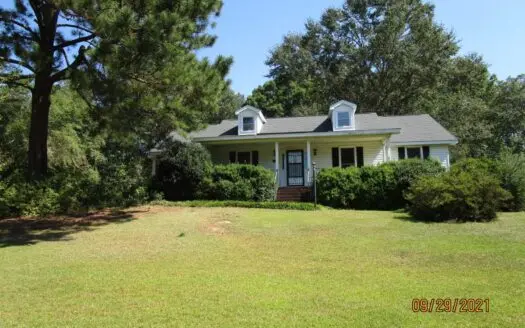 Country Home with Acreage Minutes from Historic Winnsboro