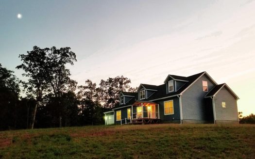Gorgeous Home Overlooking Smith Mountain, Va