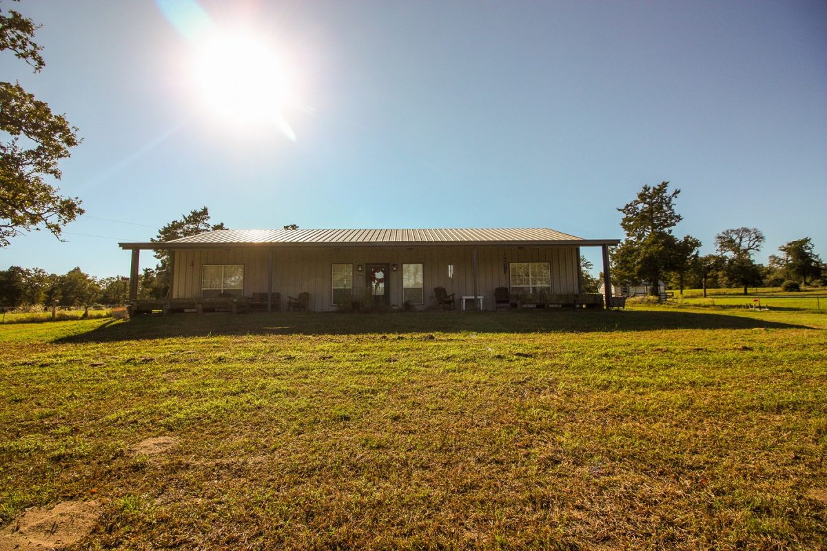 Barndominium on Acreage For Sale in Texas