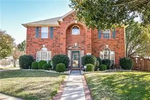 Home in Town for Sale Lewisville Texas Denton County