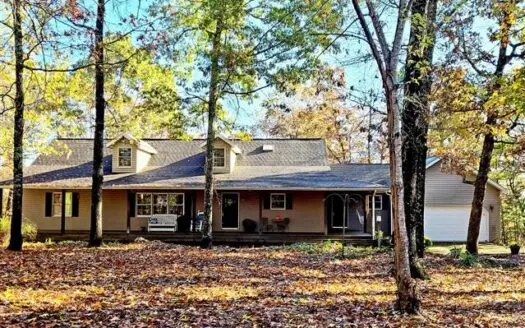 4 Bedroom/3.5 Bath Country on Nearly 10 Acres-eminence, Mo