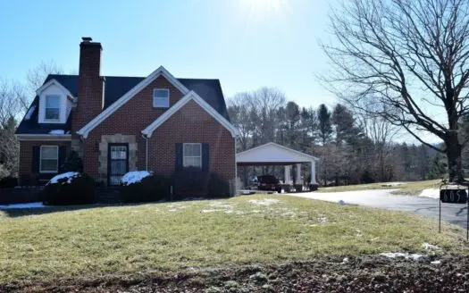 Beautiful Home for Sale in the Town Of Floyd Va