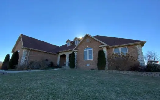 Mountain Grove, Missouri Contemporary Home for Sale