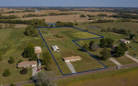 Home for Sale in Trimble, Missouri