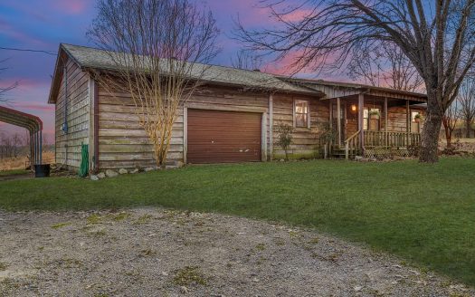 West Tennessee Hobby Farm for Sale W Spring & Multiple Ponds