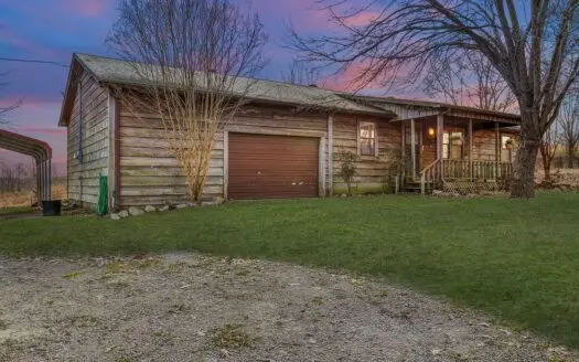 West Tennessee Hobby Farm for Sale W Spring & Multiple Ponds