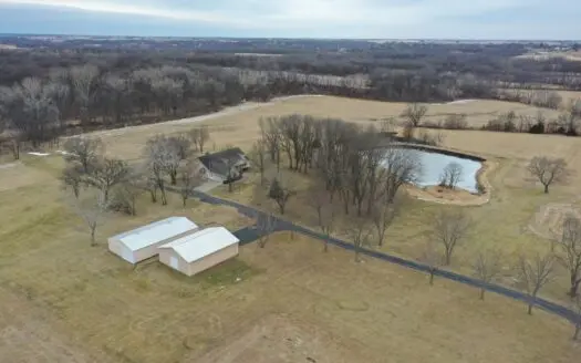 House on Acreage Near Cameron & St. Joseph, Mo
