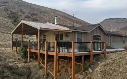 Cottonwood Creek Getaway in Fields, Oregon