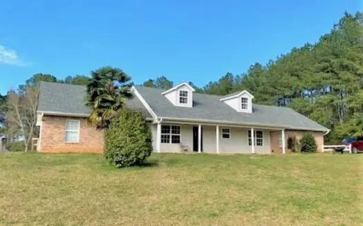 Country Home for Sale on 16 Acres Of Pasturerland