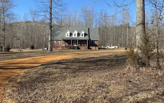 Country Home for Sale in Lewis County, Tennessee