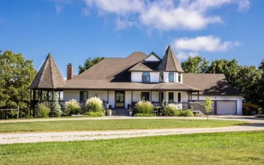 Gorgeous Custom Built Country Home on 18 +/- Acres