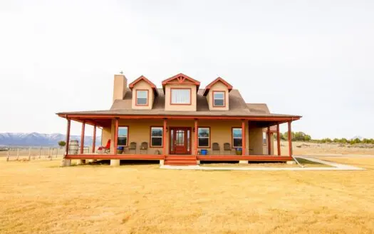 1.5 Story Home with Mountain Views in Montezuma County, Co!