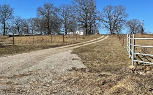 Farm for Sale in Howell County, Missouri – Great Location