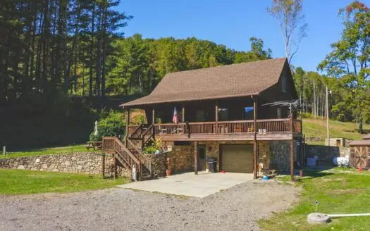 Country Home and Land for Sale in Callaway Va!