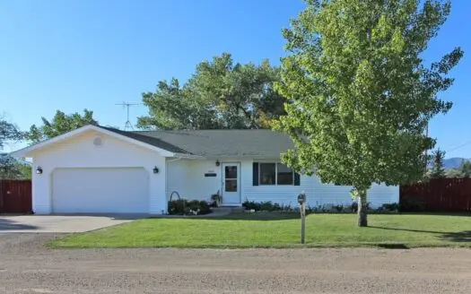 Single Family Ranch on Private Road for Sale in Cortez, Co!
