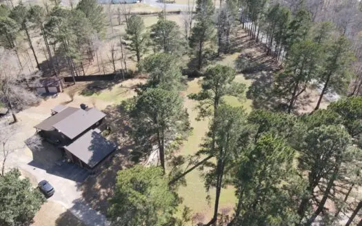 Home with Acreage Near Little Rock and East End Arkansas