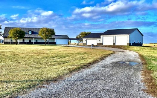 Hubbard Rd House/shop/11 Acres for Sale Kay County Okla.