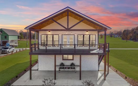 New Construction Home on Golf Course Near Tennessee River