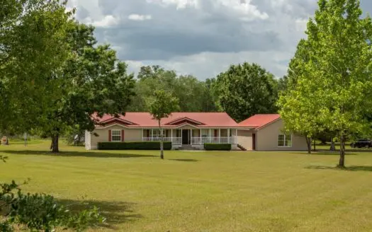 Country Home in Columbia County, Florida for Sale