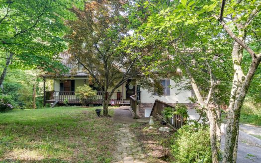 Country Home for Sale in Maury County, Tennessee