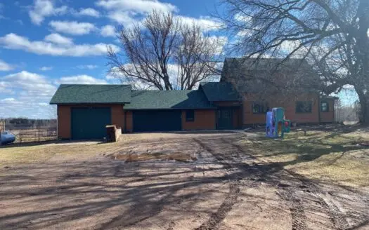 4 Bed 2 Bath Hobby Farm on 10 Acres for Sale in Finlayson Mn