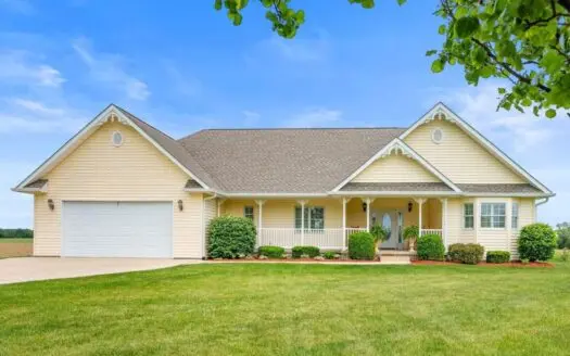 Home for Sale Farmland, Indiana