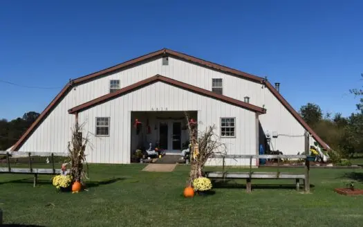 Unique Country Home for Sale in Acreage in Maury County, Tn