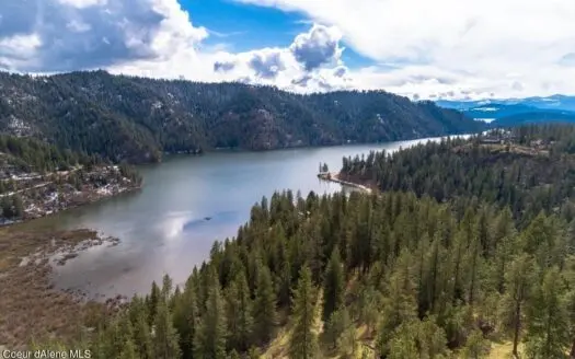 Beautiful Idaho Land & Country Home for Sale in Coeur Dalene