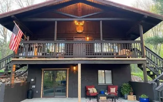 Country Home for Sale in Waupaca, Wi