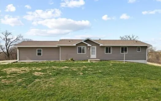 Acreage for Sale, Ranch, 5+ Acres  Earling, Ia, Shelby Co.