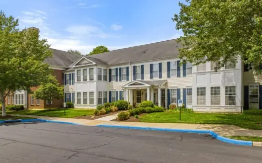 Beautiful Condo in Northern Va