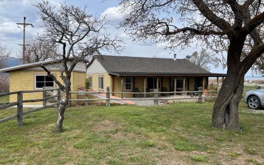 3bed/1.5 Bath Home 1600 Sq.ft with Shop/carport, Green House