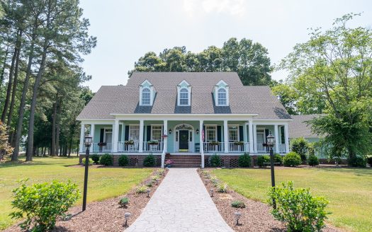 Large Golf Course Home Located in Albemarle Plantation