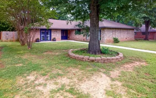 Country Home for Sale Morningside Addition Paris Tx