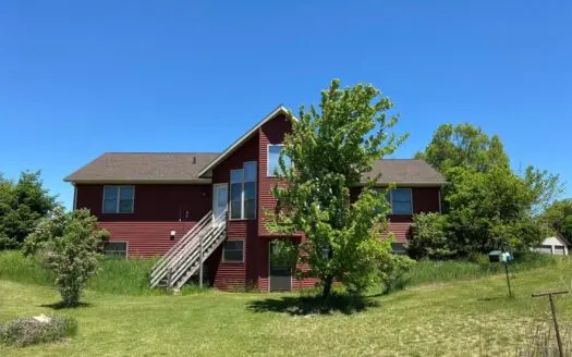 Country Home in Amherst, Wi for Sale