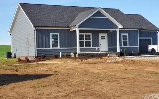 3 Bedroom2 Bath Home One Acre Lot for Sale Near Franklin Ky