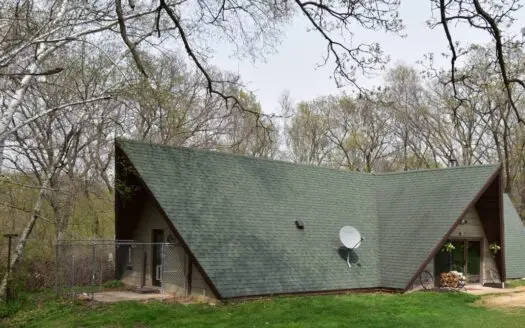 Richland County Country Home / Recreational Retreat