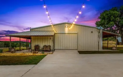 Turn Key Hunting Ranch in Camp Wood, Tx!