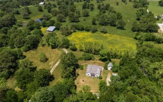 Country Home in Benton County