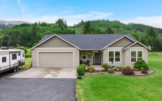 Upgraded Country Home with 2 Acres for Sale in Ariel, Wa