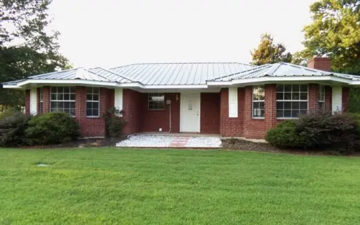 Country Home on Acreage for Sale Blossom Texas